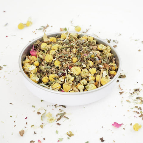 Sleeping Tea is a Wellness tea from Teaspoon Tea Co. Here you can see the bright and colourful Chamomile flowers and rose petals, lemon balm, hawthorn and lavender. Tea that will help you sleep.