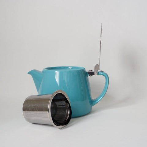 Stump teapot with the infuser out